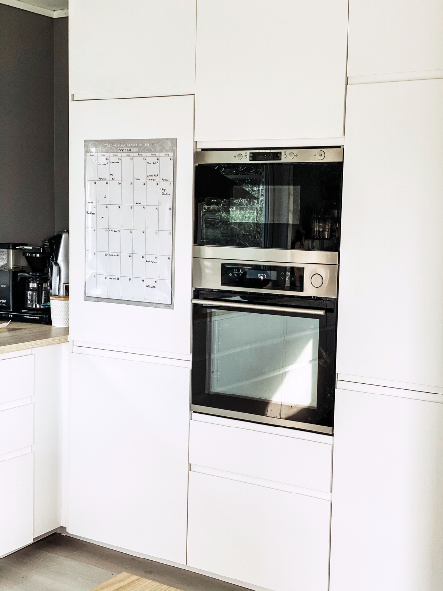 Månedsplan - Familieplanlegger til vegg og kjøleskap