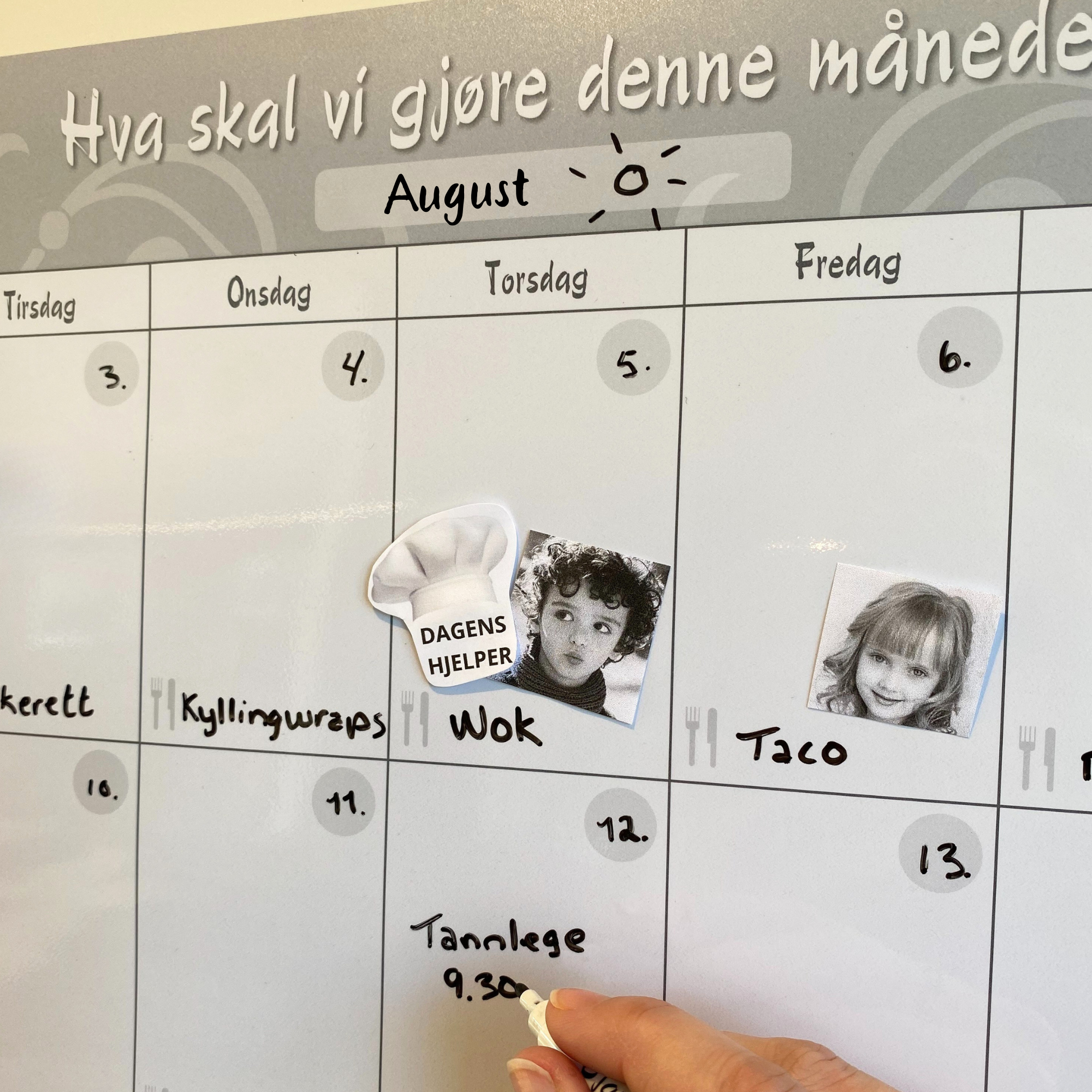 Månedsplan - Familieplanlegger til vegg og kjøleskap