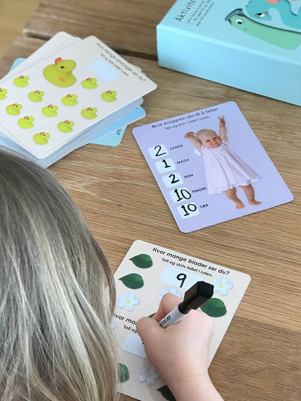 Barnas oppgavekort med tall