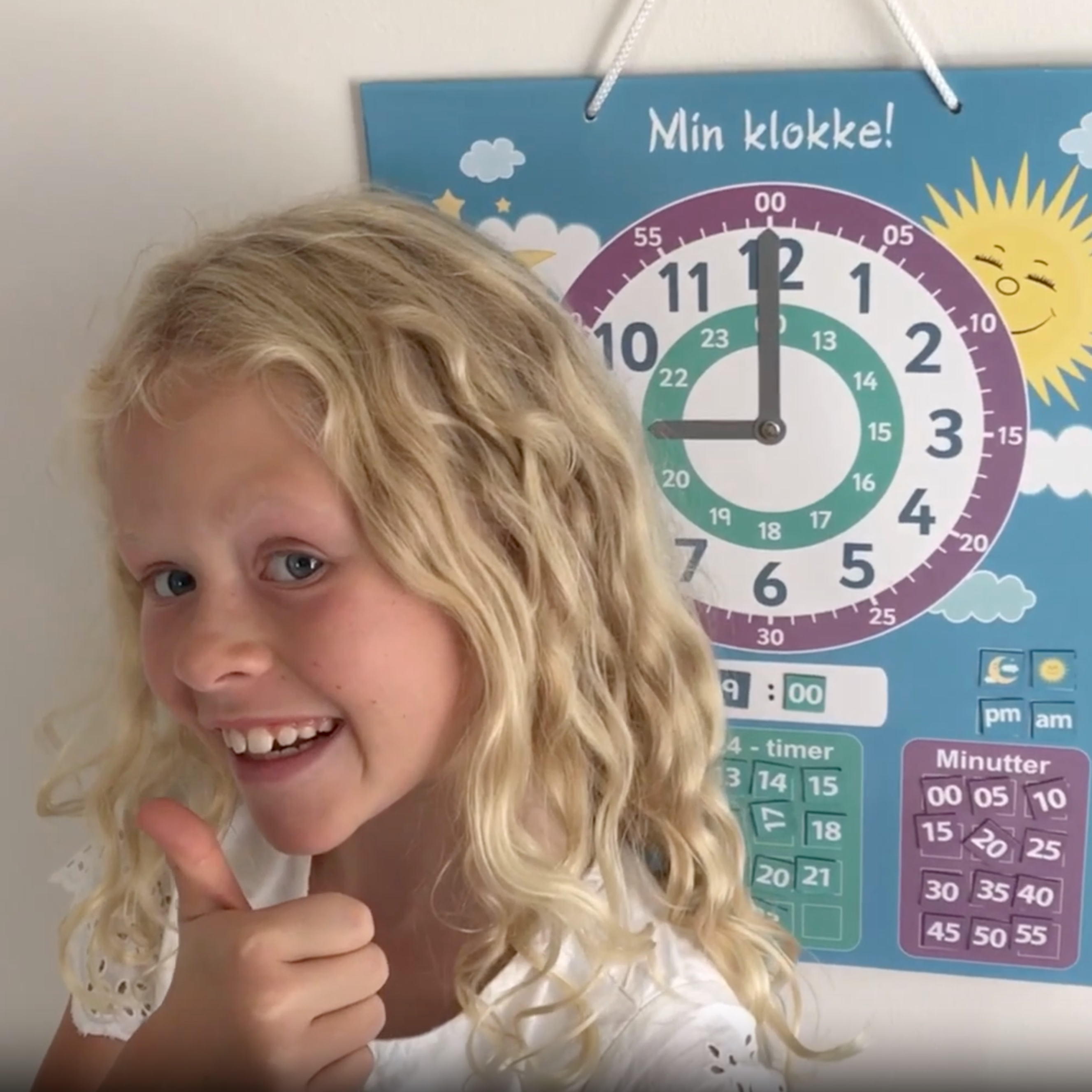Klokketavle til barn - Lær analog og digital klokke