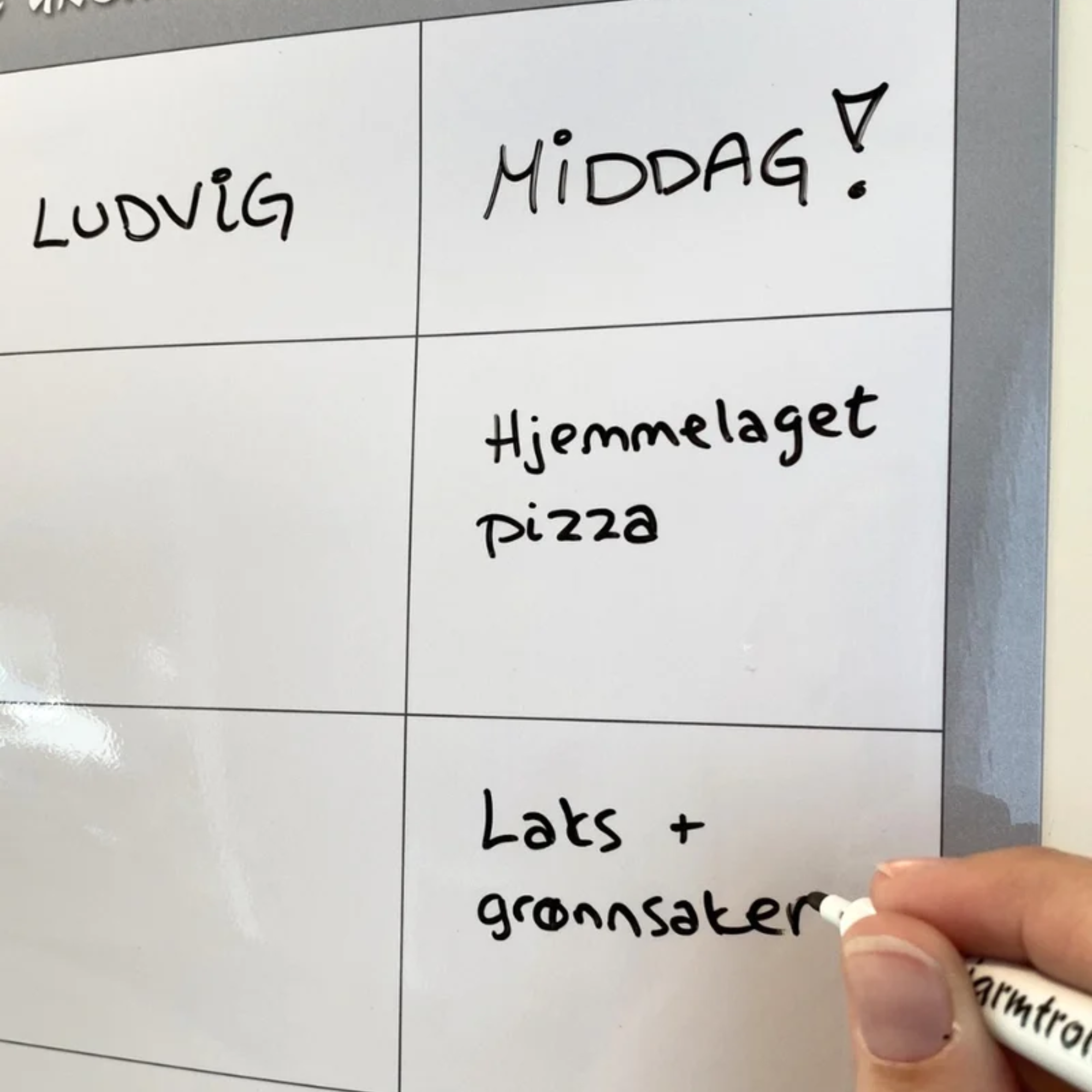 Stor ukeplan - Familieplanlegger til vegg og kjøleskap